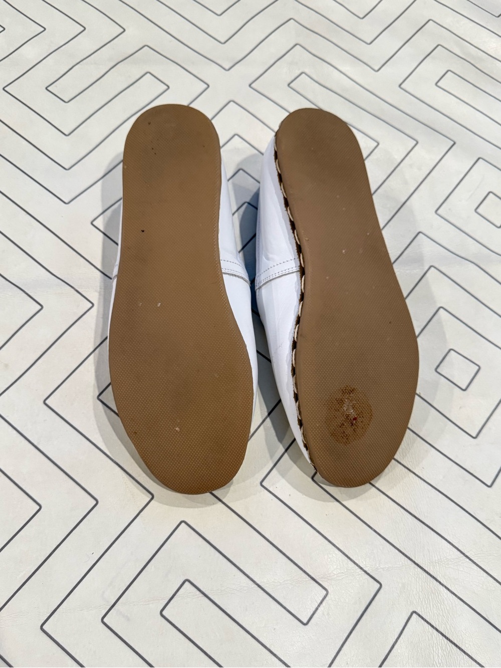 Sabah White Slip-On Leather Flats - Picture 11 of 11